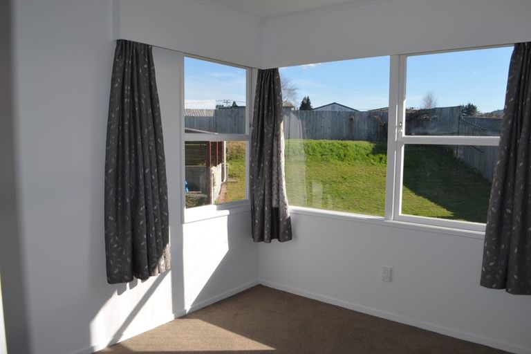 Photo of property in 10 Perepe Street, Mangakakahi, Rotorua, 3015