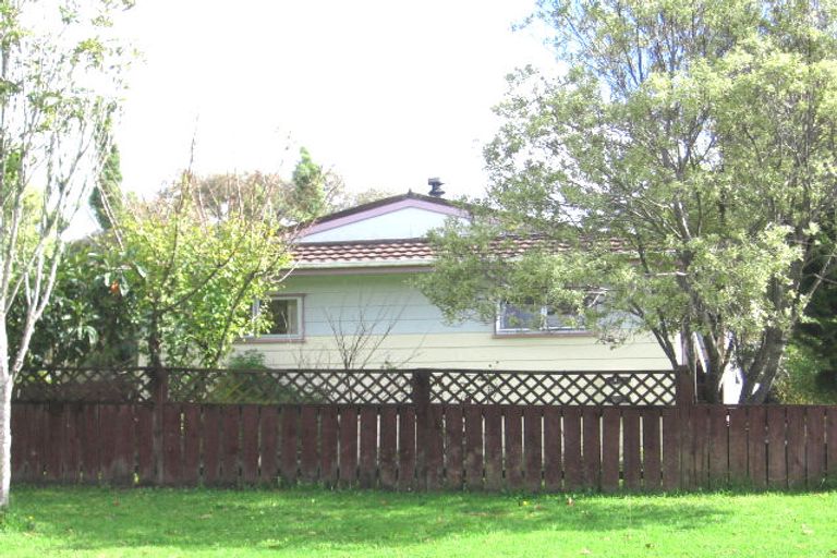 Photo of property in 60 Borich Road, Sunnyvale, Auckland, 0612