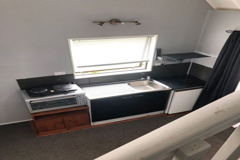 Photo of property in 120 Settlement Road, Papakura, 2110