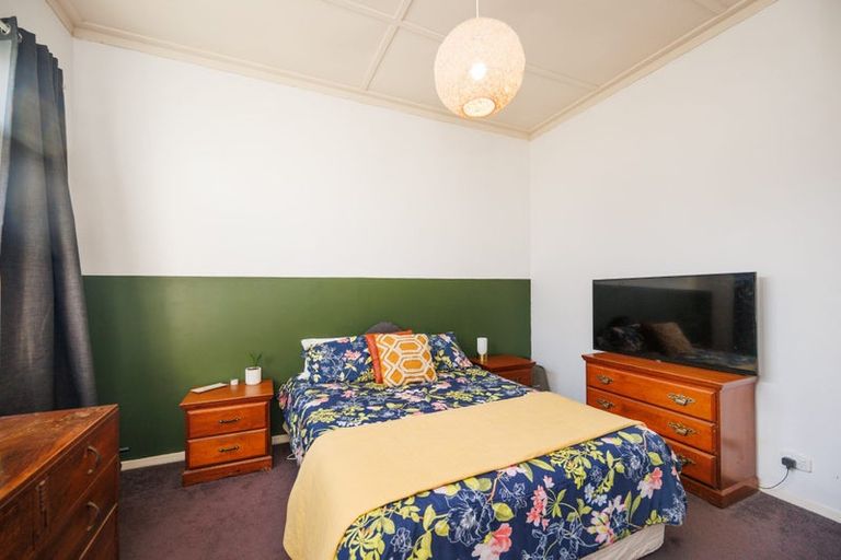 Photo of property in 1 Lytton Street, Feilding, 4702