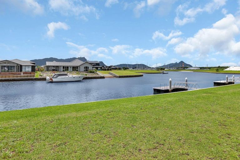 Photo of property in 29 Maturiki Drive, One Tree Point, 0118