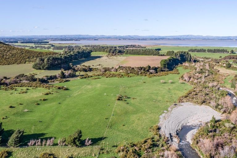 Photo of property in 52 Cross Creek Road, Western Lake, Featherston, 5773