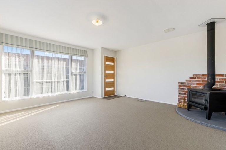 Photo of property in 19 Seadown Crescent, Amberley, 7410