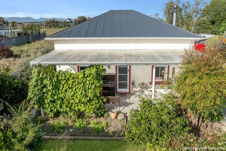 Photo of property in 35 Whakarewa Street, Motueka, 7120