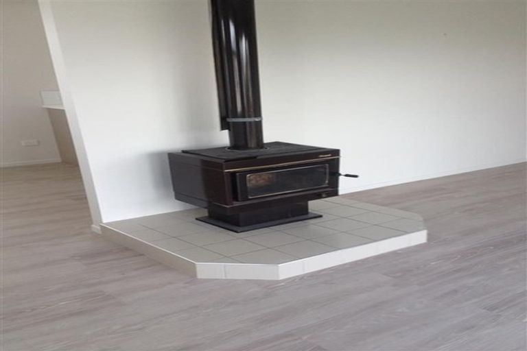 Photo of property in 37 Jonathon Street, Brookfield, Tauranga, 3110