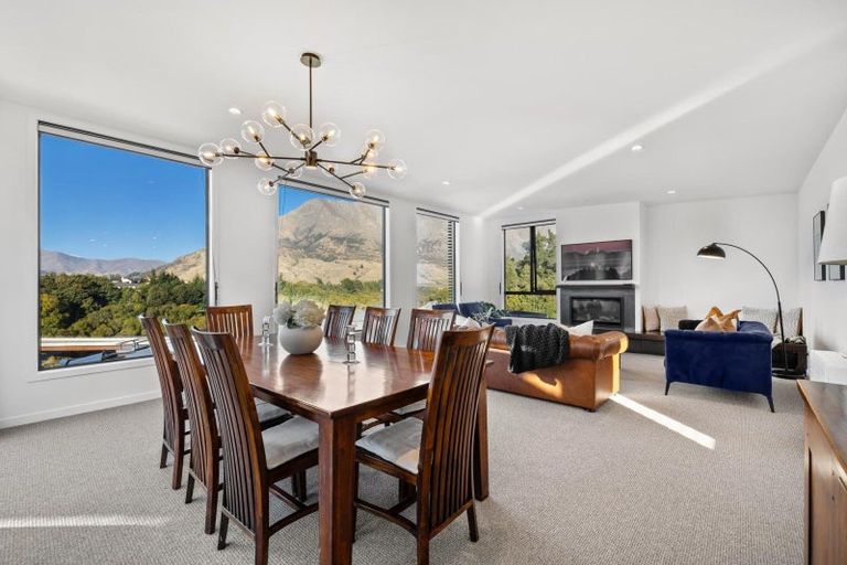 Photo of property in 10 Old Homestead Place, Kawarau Falls, Queenstown, 9300