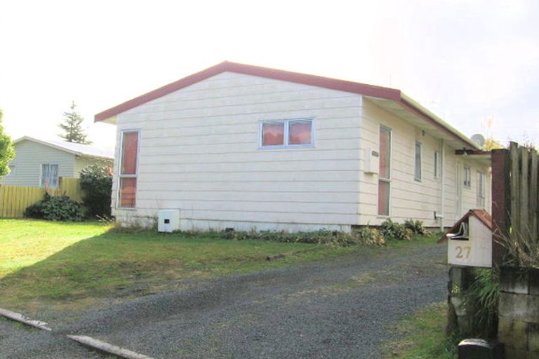 Photo of property in 27 Riley Place, Fitzroy, Hamilton, 3206