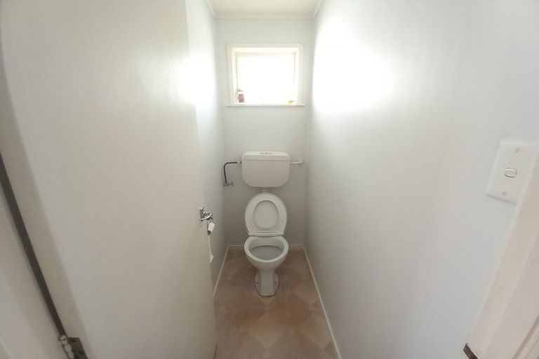 Photo of property in 13 Mayville Avenue, New Lynn, Auckland, 0600