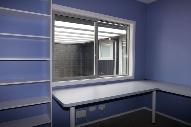 Photo of property in 11 Kotare Street, Waikanae, 5036