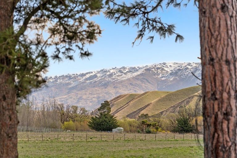 Photo of property in 541 Ardgour Road, Tarras, Cromwell, 9383
