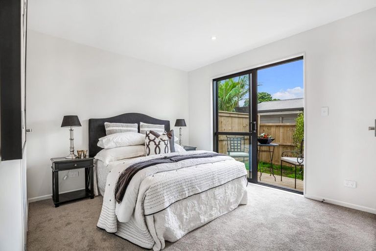 Photo of property in 16a Sheridan Drive, New Lynn, Auckland, 0600