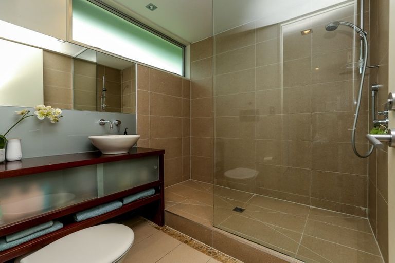 Photo of property in 6b Highfield Place, Highlands Park, New Plymouth, 4312