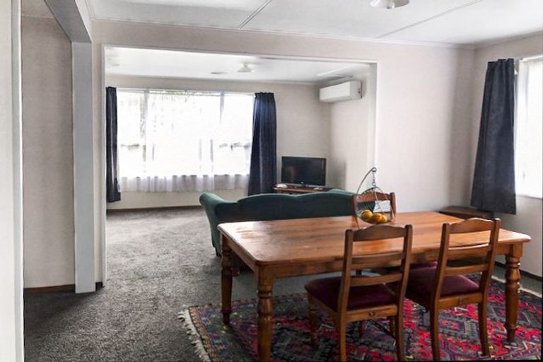 Photo of property in 17 Mclean Street, Woodville, 4920