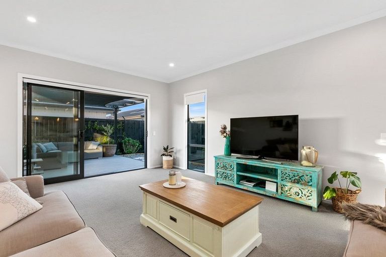 Photo of property in 1 Coolgardie Close, Papamoa, 3118