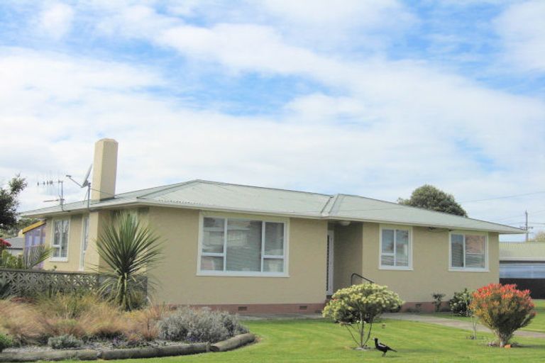 Photo of property in 39 Hadfield Crescent, College Estate, Whanganui, 4500