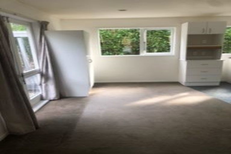 Photo of property in 6a Channel View Road, Campbells Bay, Auckland, 0630