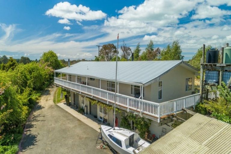 Photo of property in 171 Carlyon Road, Mahana, Upper Moutere, 7173