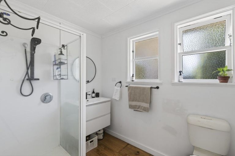 Photo of property in 4 Raleigh Street, Vogeltown, New Plymouth, 4310