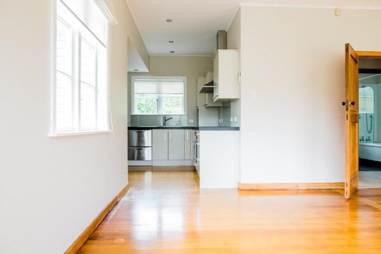 Photo of property in 19 Bankot Crescent, Ngaio, Wellington, 6035