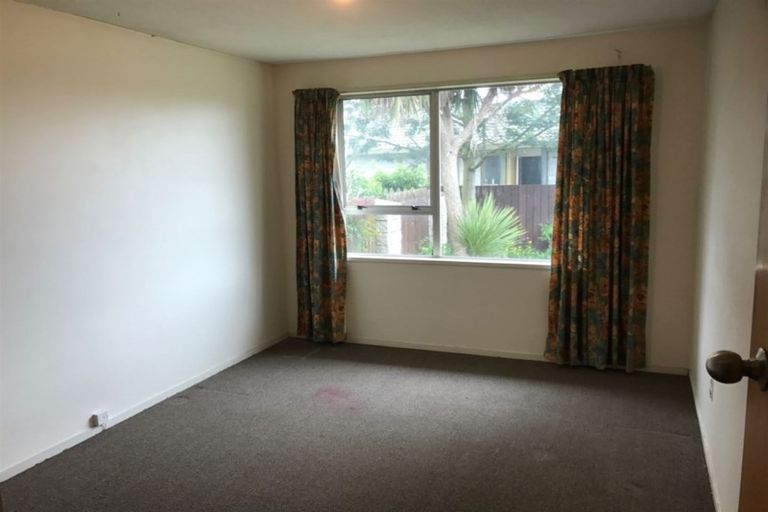Photo of property in 1/53 Orrick Crescent, Avondale, Christchurch, 8061