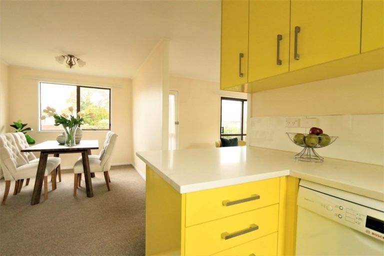 Photo of property in 19 Lyren Place, Half Moon Bay, Auckland, 2012