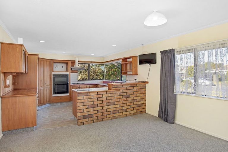 Photo of property in 21 Cedar Drive, Paraparaumu Beach, Paraparaumu, 5032