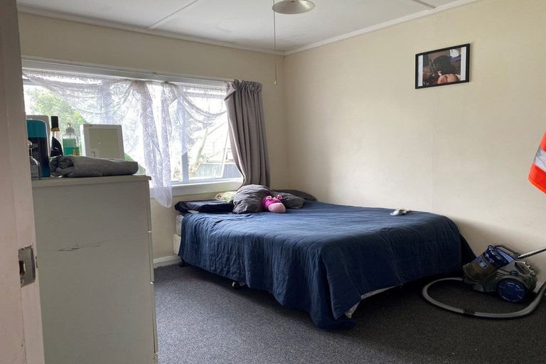 Photo of property in 66 Domett Street, Waitara, 4320