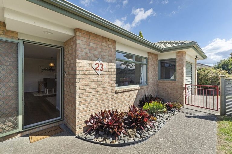 Photo of property in 23 Dan Tori Place, Orewa, 0931