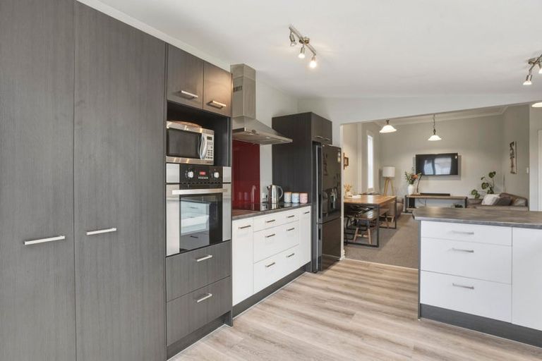 Photo of property in 2 Baker Street, Caversham, Dunedin, 9012