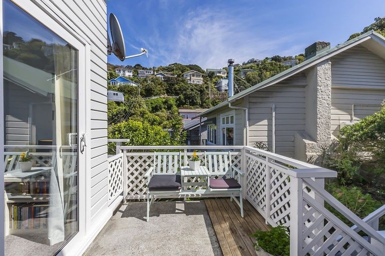 Photo of property in 32 Tavistock Road, Melrose, Wellington, 6023