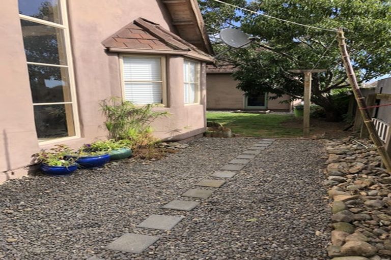 Photo of property in 8 Rosedale Place, Levin, 5510