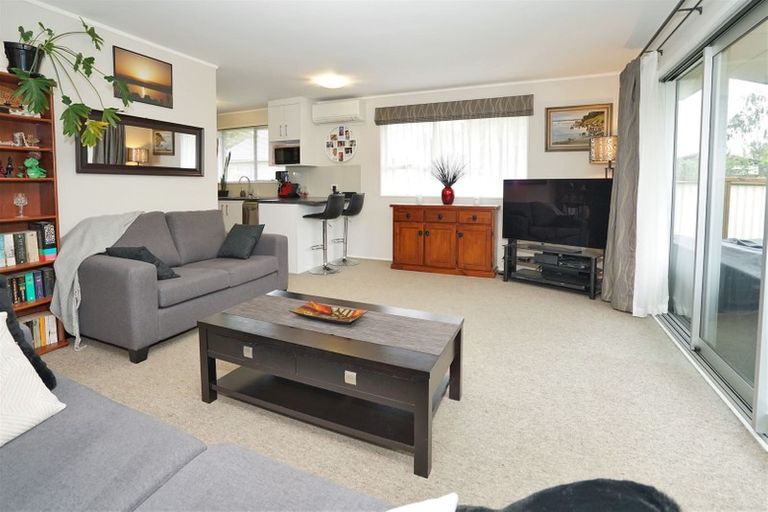 Photo of property in 31a Lindsay Crescent, Nawton, Hamilton, 3200