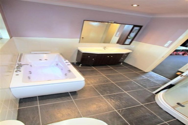 Photo of property in 2 Crystal Place, Pukehangi, Rotorua, 3015