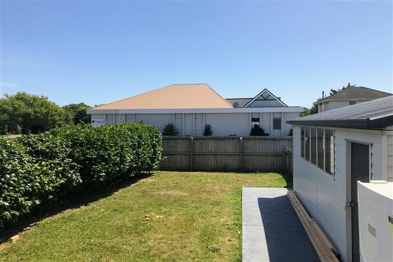 Photo of property in 105 Peverel Street, Riccarton, Christchurch, 8041