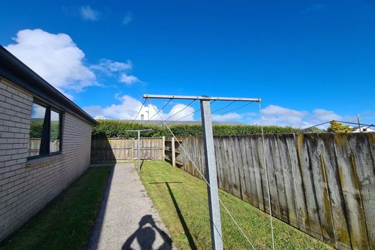 Photo of property in 61 Sandspit Road, Waiuku, 2123