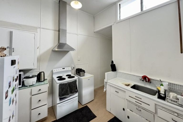 Photo of property in 90 Victoria Avenue, Palmerston North, 4410