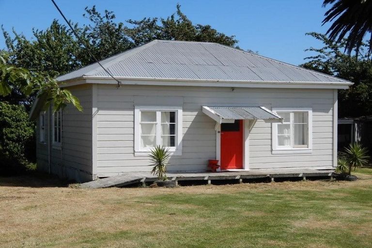 Photo of property in 20 Ketemarae Road, Normanby, Hawera, 4675