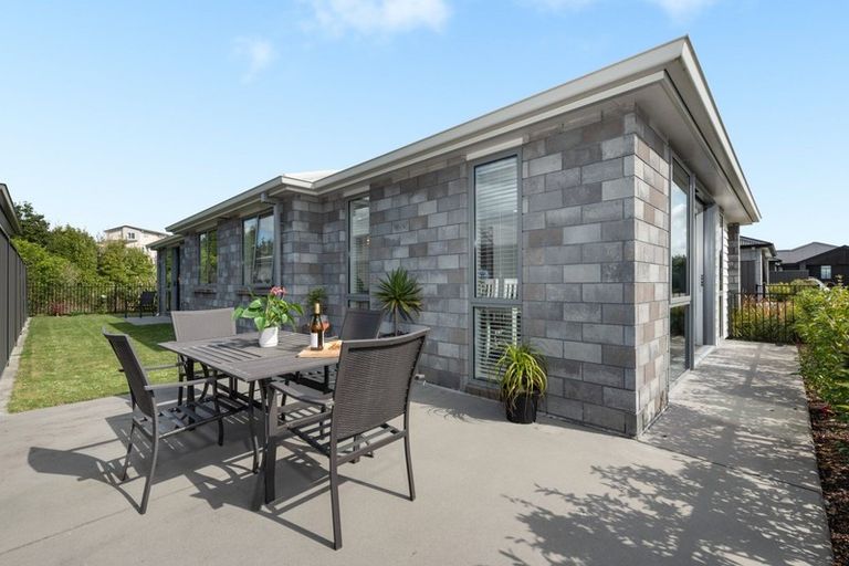 Photo of property in 5 Shannon Lane, Pyes Pa, Tauranga, 3112