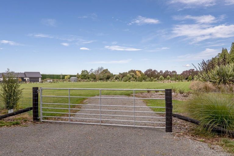 Photo of property in 2 Walford Way, Darfield, 7571