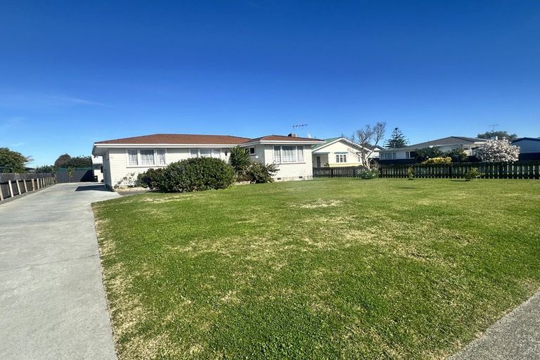 Photo of property in 77 Meeanee Road, Taradale, Napier, 4112