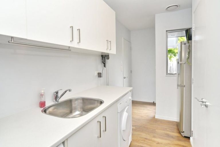 Photo of property in 105 Kotuku Crescent, Woolston, Christchurch, 8023