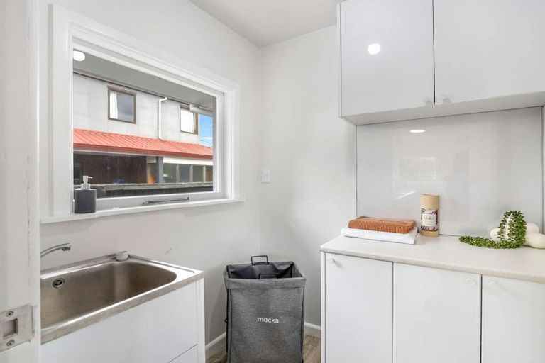 Photo of property in 94 Avondale Road, Avondale, Christchurch, 8061