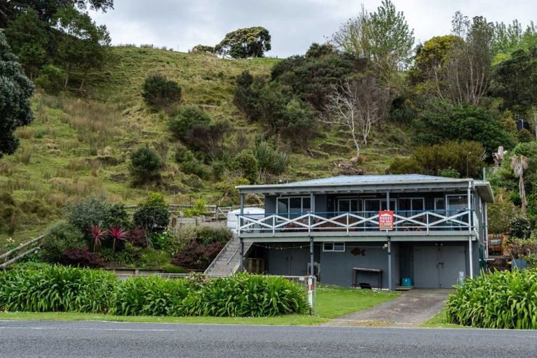 Photo of property in 912 Thames Coast Sh25 Road, Te Mata, Thames, 3575
