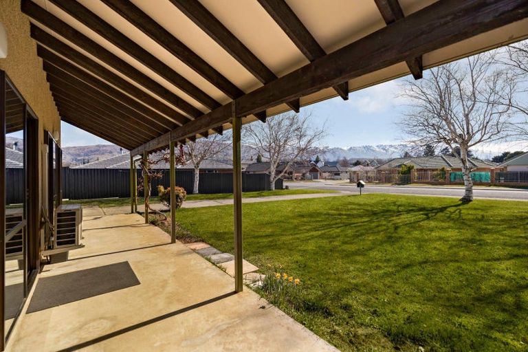 Photo of property in 108 Neplusultra Street, Cromwell, 9310