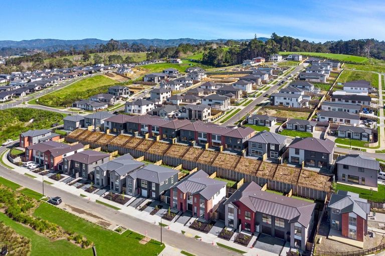 Photo of property in 17 Barrel Crescent, Swanson, Auckland, 0614