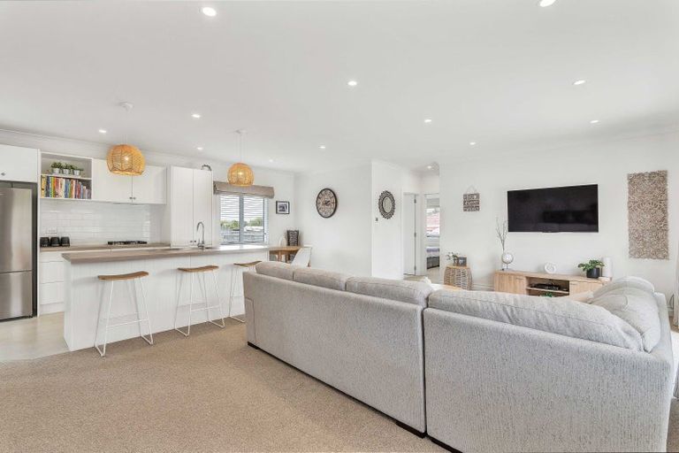 Photo of property in 54a Cloten Road, Stratford, 4332