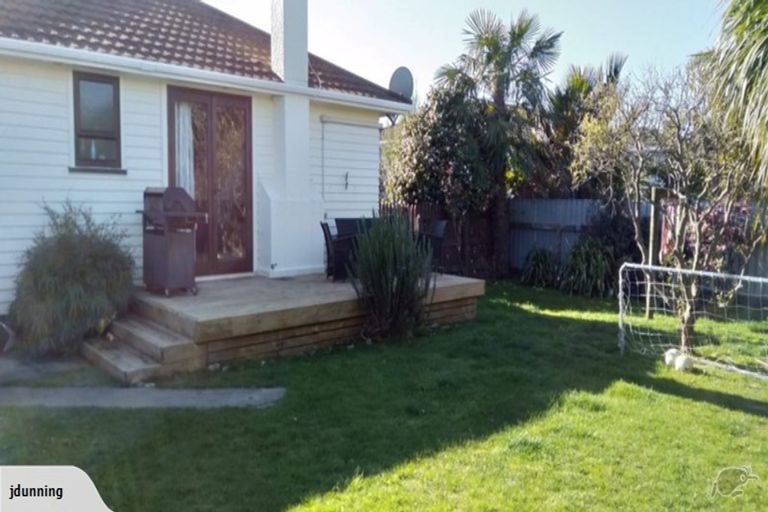 Photo of property in 24 Chester Street, Taradale, Napier, 4112