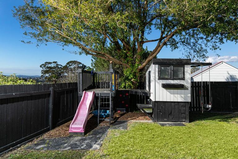 Photo of property in 44 West Harbour Drive, West Harbour, Auckland, 0618