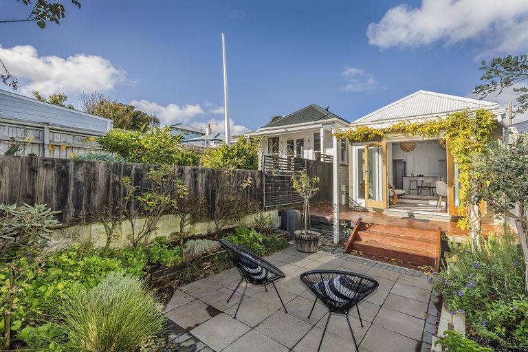 Photo of property in 109 Constable Street, Newtown, Wellington, 6021