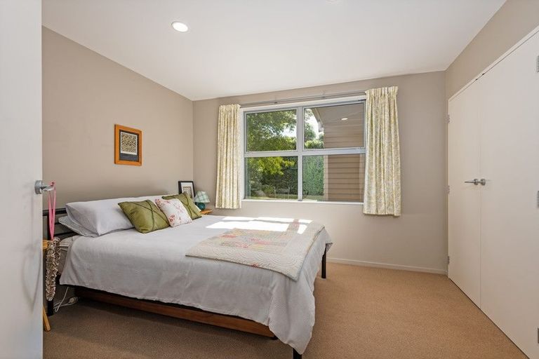 Photo of property in 38 Oram Drive, Turitea, Palmerston North, 4472